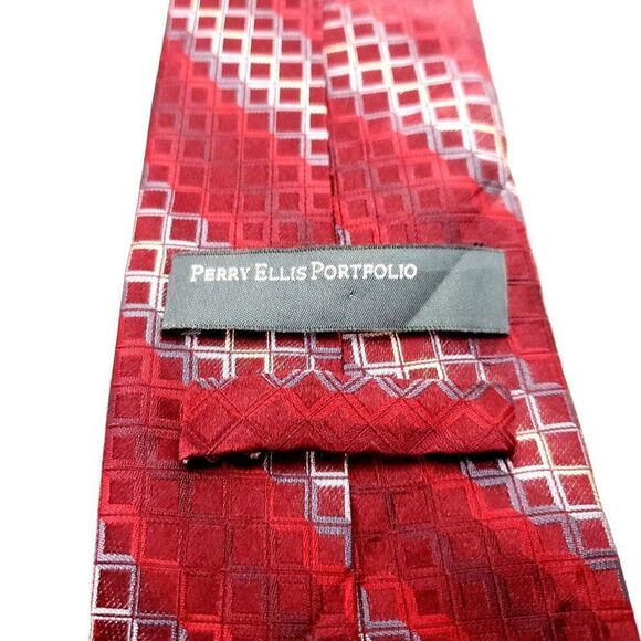 Perry Ellis Portfolio Red Silk Tie Woven Check Regimental - Picture 5 of 7